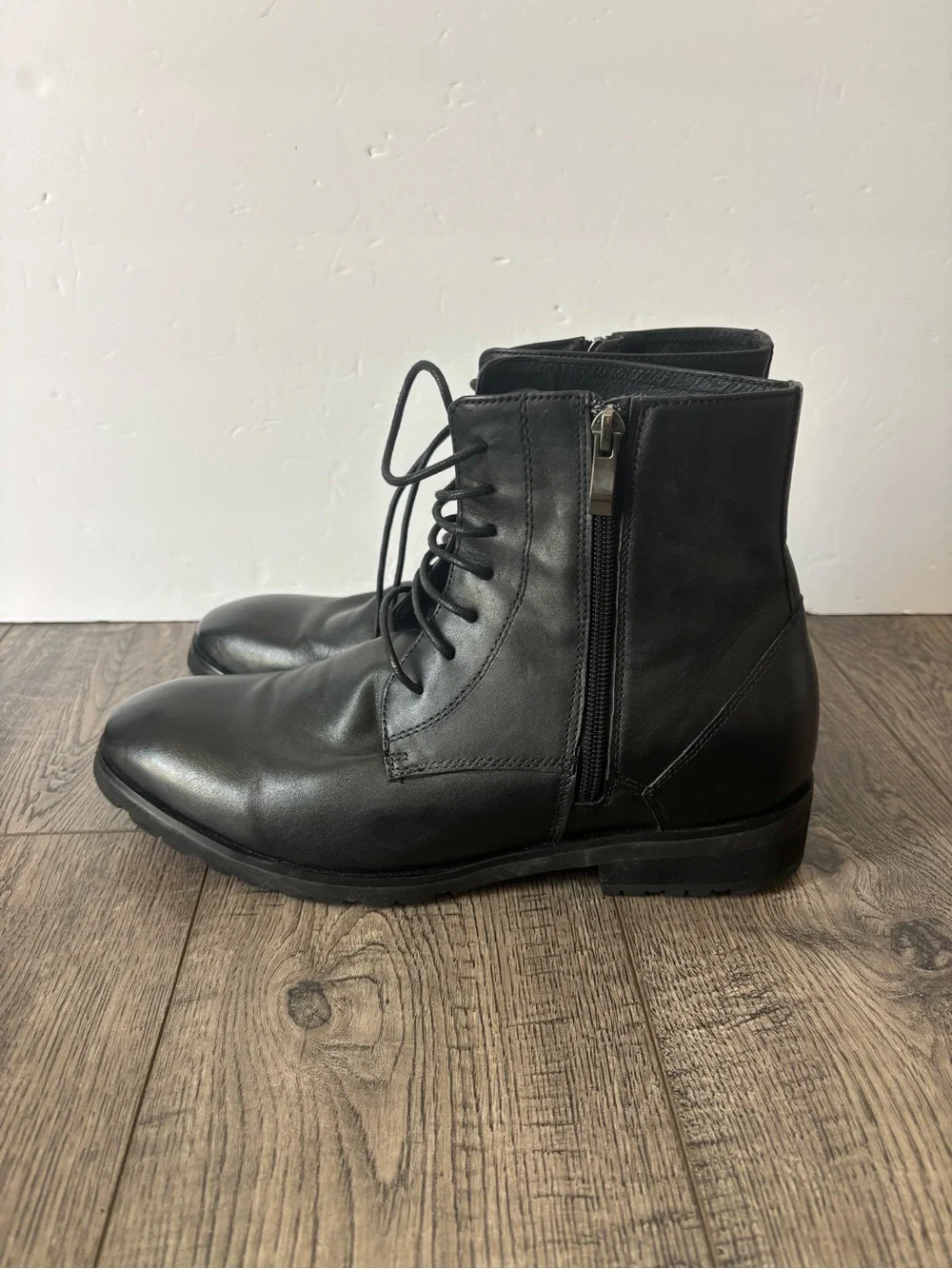 Chamaripa height increasing elevatorBlack Leather Lace-Up Ankle Boots sz 40